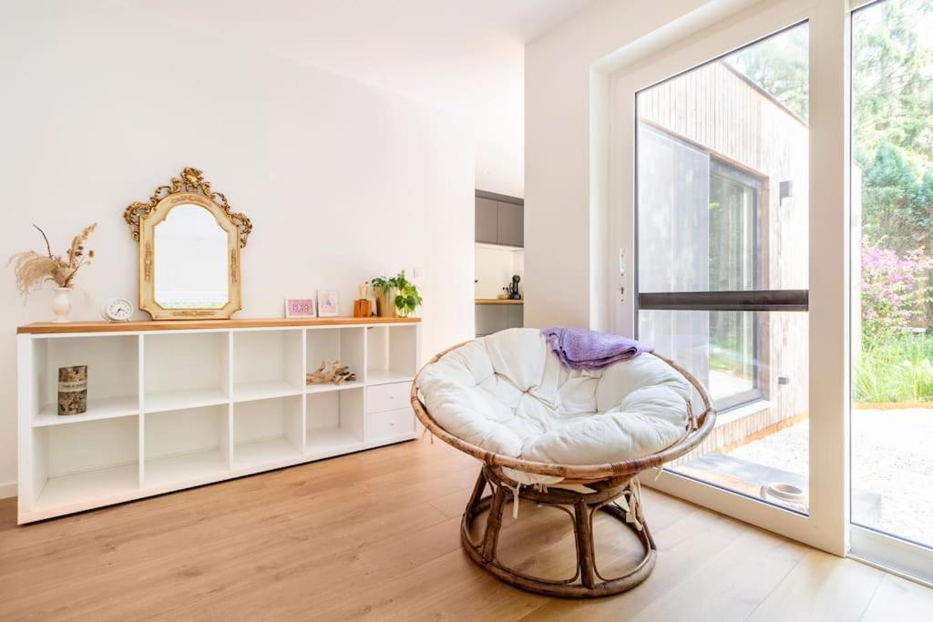 Luxe-Avontuur In Een Romantische Cabin In Het Bos Stekene Exteriör bild